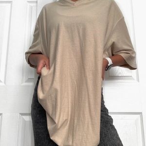 Men’s Perry Ellis tan tee